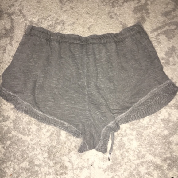 COPY - Volcom Olive Green/Grey shorts - Picture 2 of 3